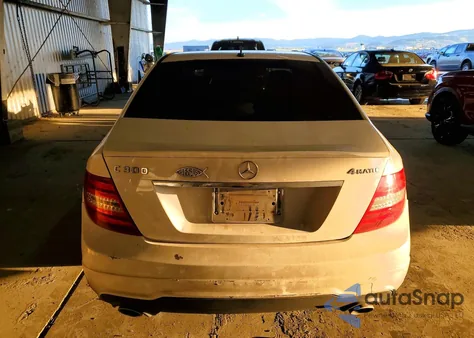 2013 Mercedes-Benz C 300 4Matic from USA, damaged, VIN WDDGF8AB5DG071547